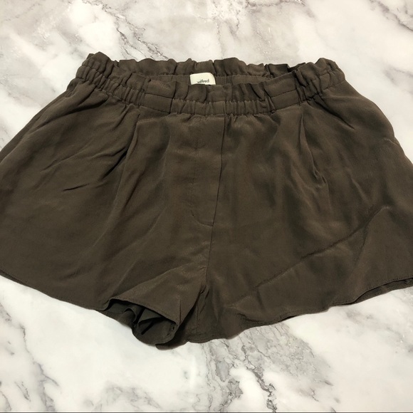 Wilfred Shorts - Picture 1 of 5